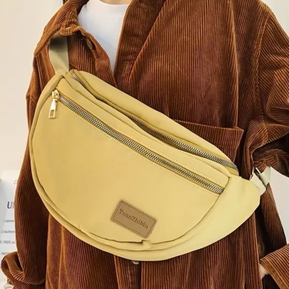🍄 Crescent Canvas Belt Bag with Zipper Closure